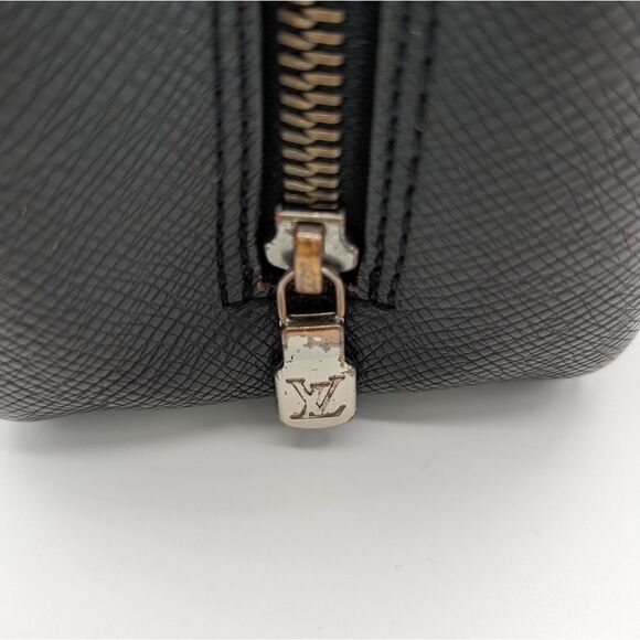 Louis Vuitton Trousse De Toilette - Picture 10 of 16